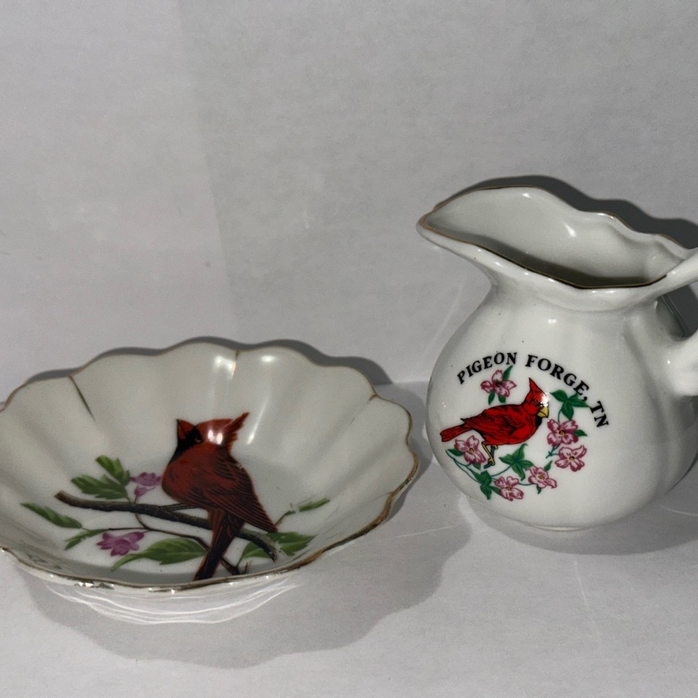 Pigeon Forge TN Vintage Ceramic set made in Japan